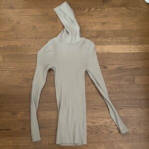 COS Light Gray Ribbed Turtleneck